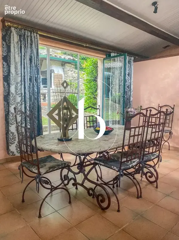 Charme et caractère pour cet ensemble immobilier d'exception... - photo 6