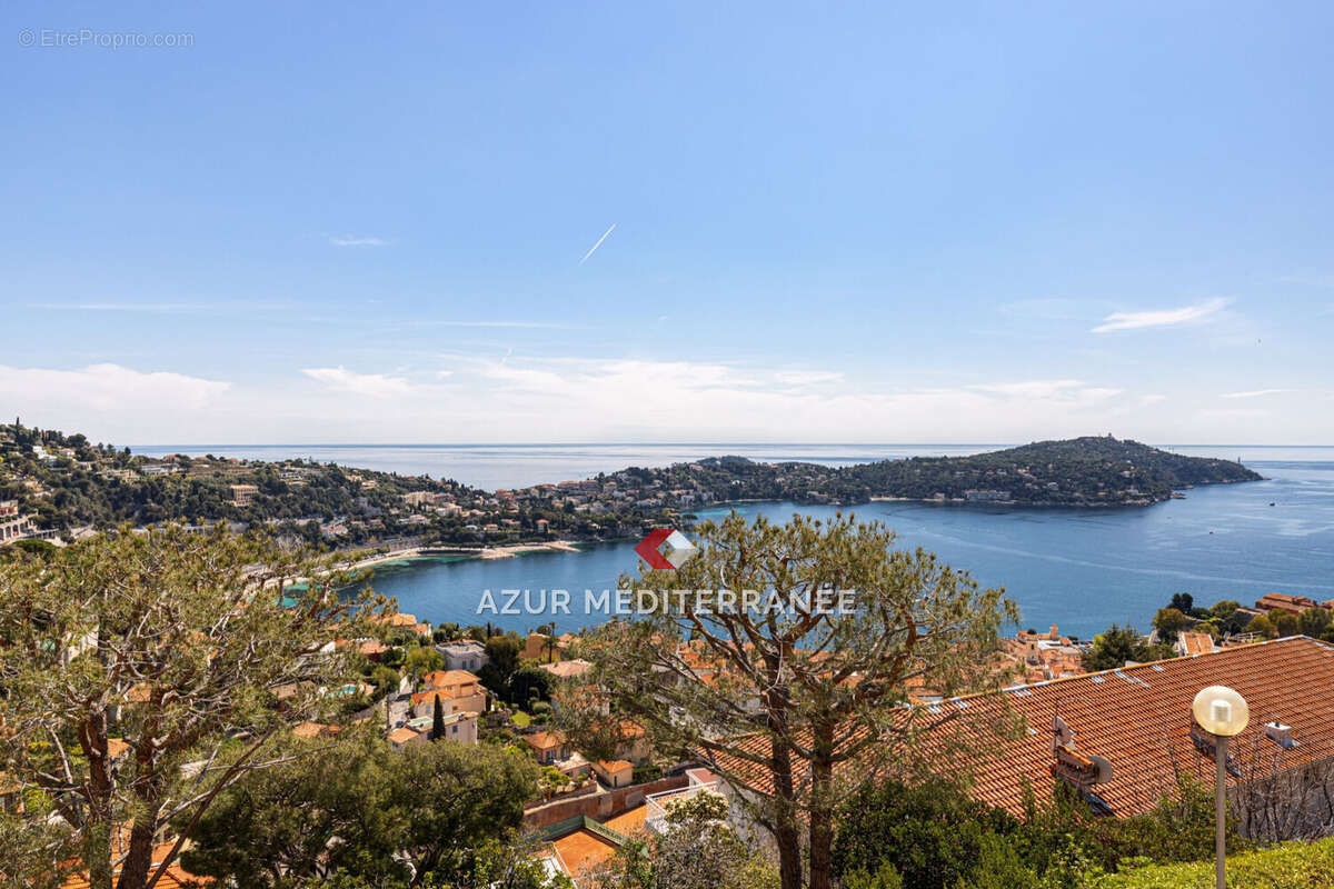 Appartement à VILLEFRANCHE-SUR-MER