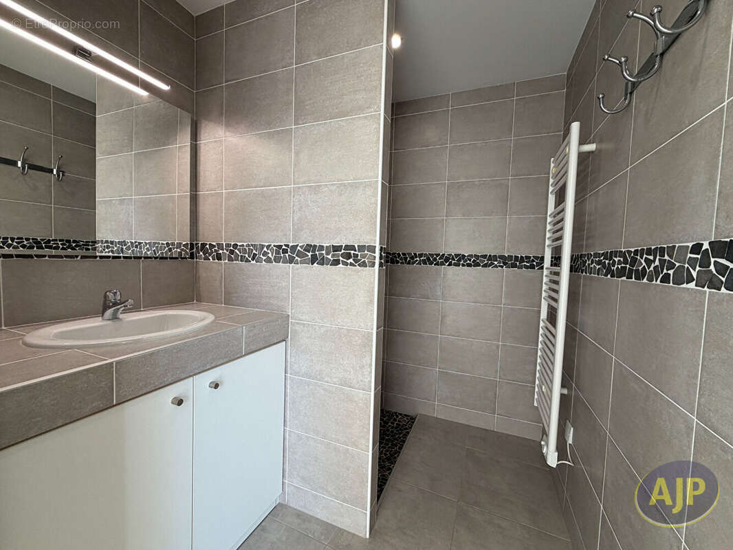 Appartement  plain-pied à Gemozac - photo 5