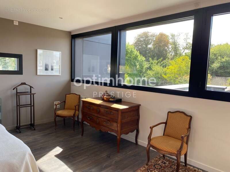 Maison à SAINT-CYR-SUR-LOIRE