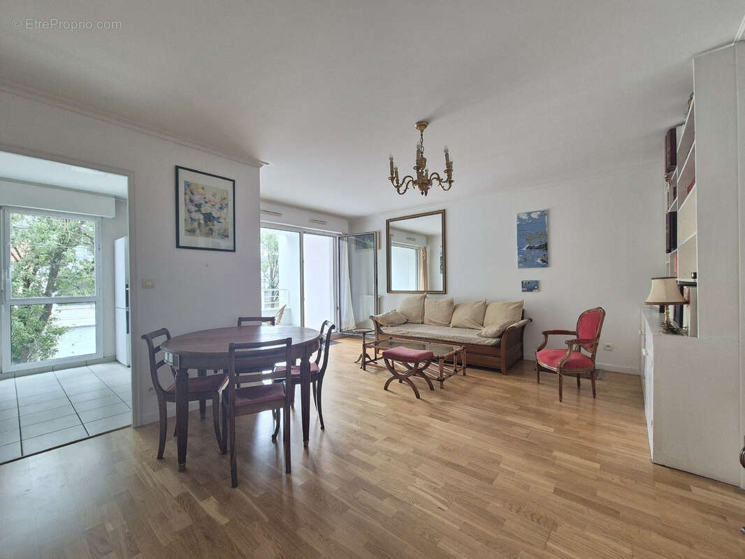 Appartement T3 à NANTES avec terasse et place de parking - photo 4