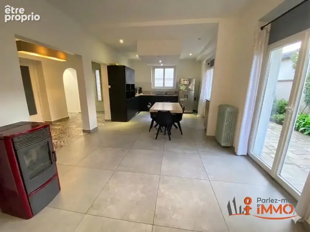 Maison à VAULX-MILIEU