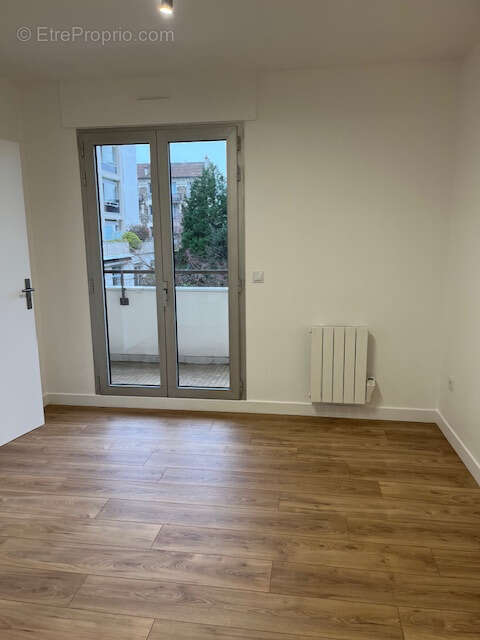 Residence services seniors hôtel de ville 2p refait a neuf balcon - photo 6