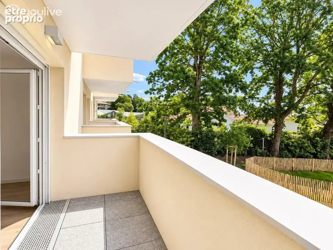 Challans – t2 neuf – balcon sur parc – parking - photo 13
