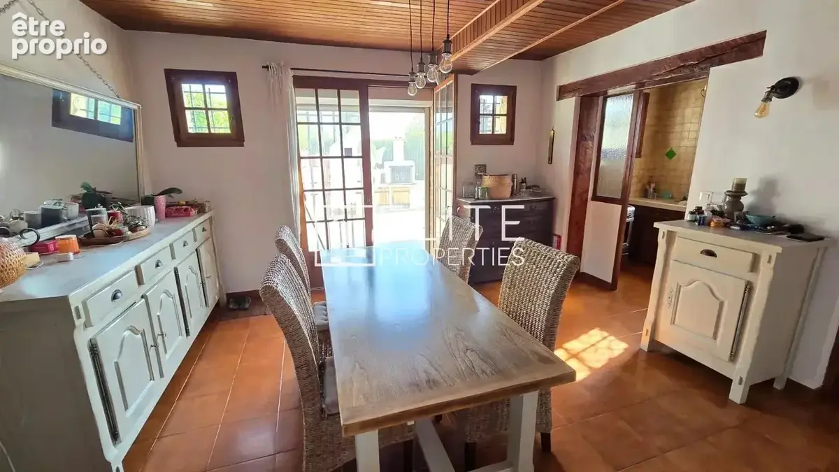 Maison en pierre 265m² + piscine - 2 appartements + studio – mouans-sartoux - photo 10