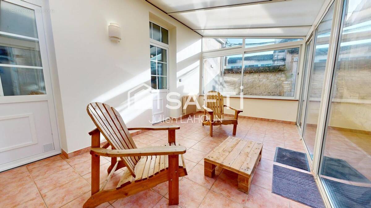 Photo 1 - Maison à COGNAC