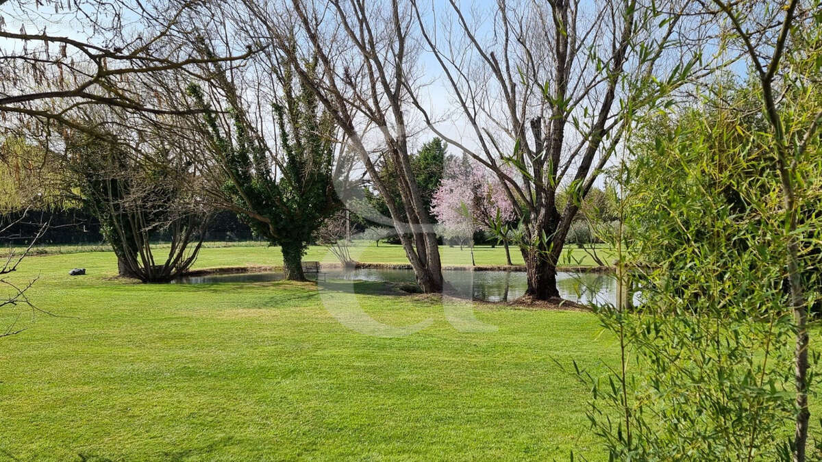Maison à PERNES-LES-FONTAINES