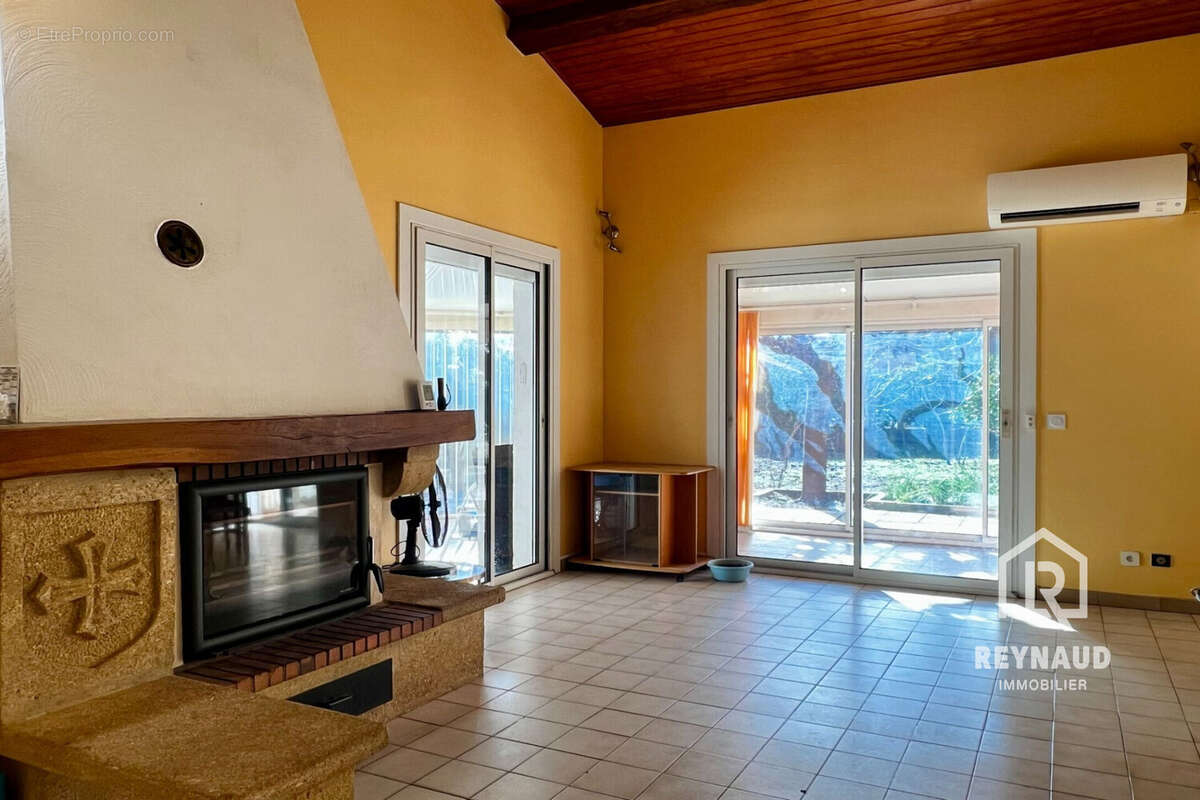 Maison à NEBIAN