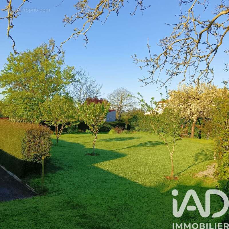 Photo 4 - Terrain à LE FUILET