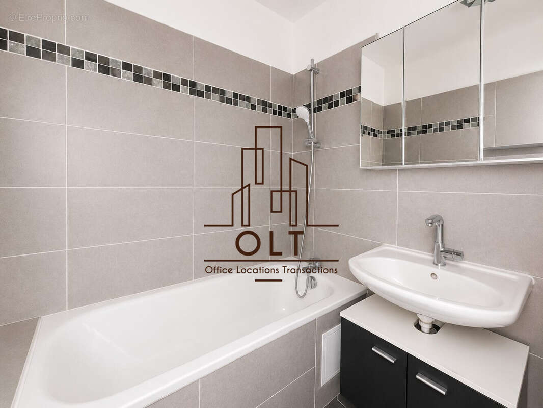 Appartement à SURESNES