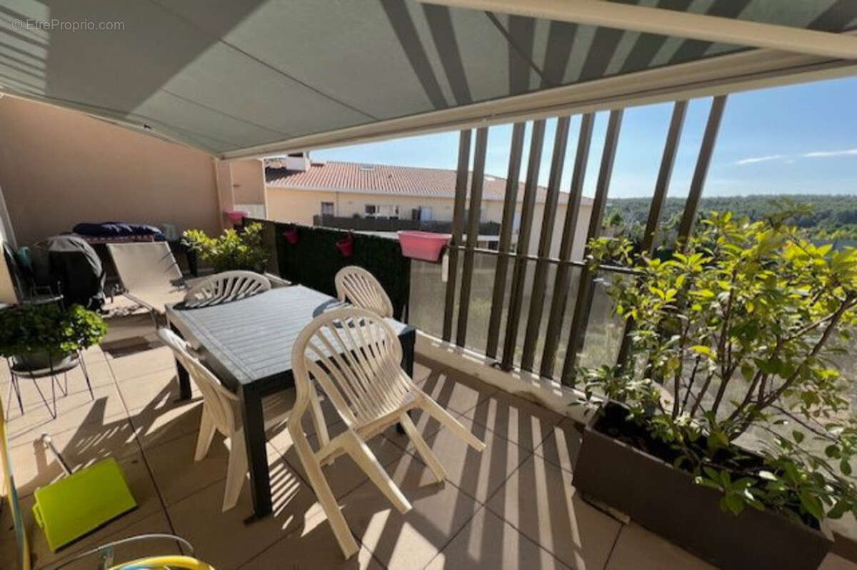 Appartement à MEYREUIL