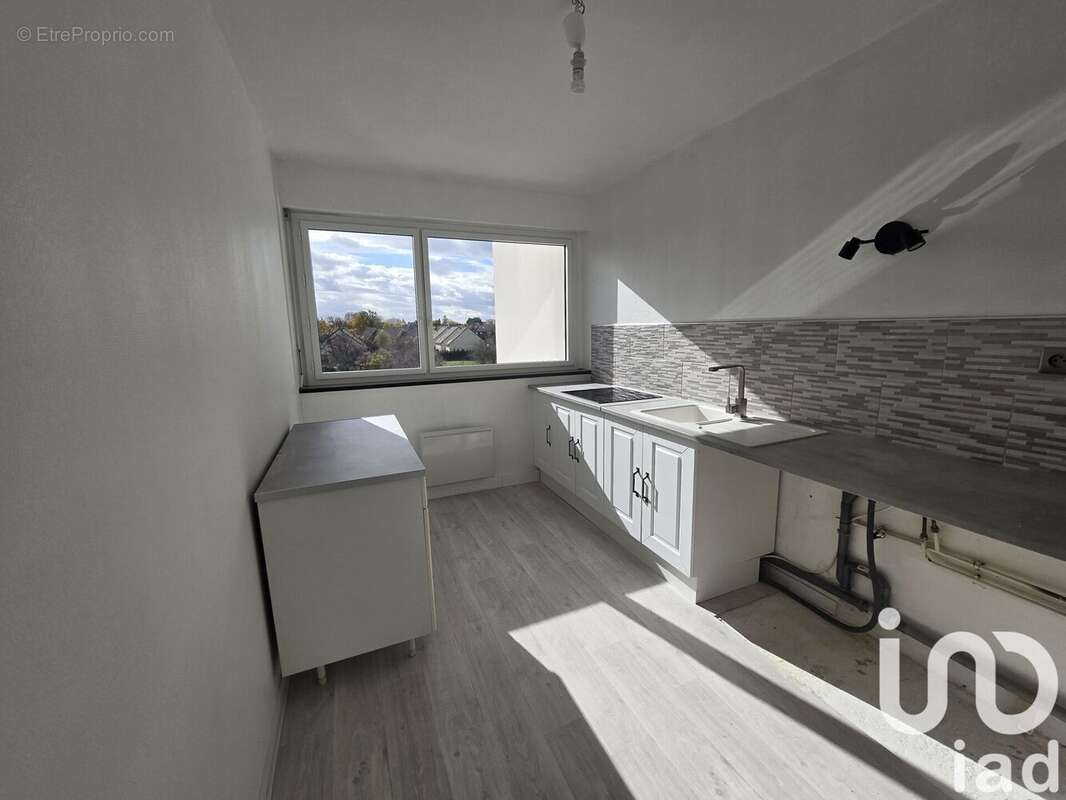 Photo 3 - Appartement à LA CHAUSSEE-SAINT-VICTOR