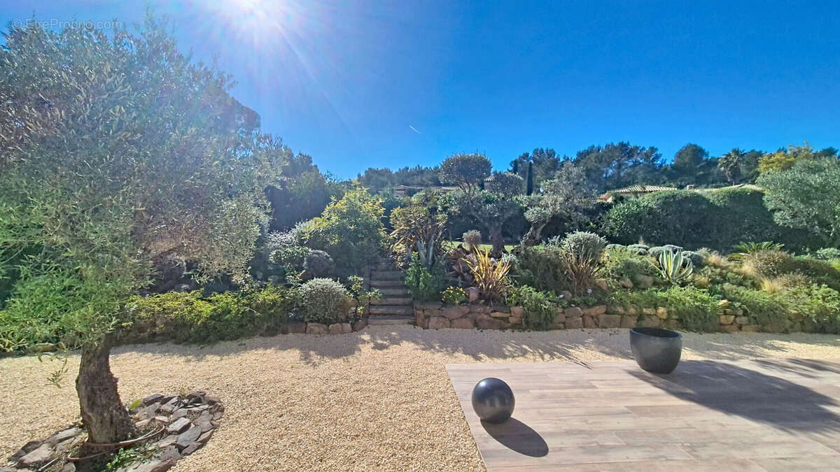 Maison à SAINT-RAPHAEL