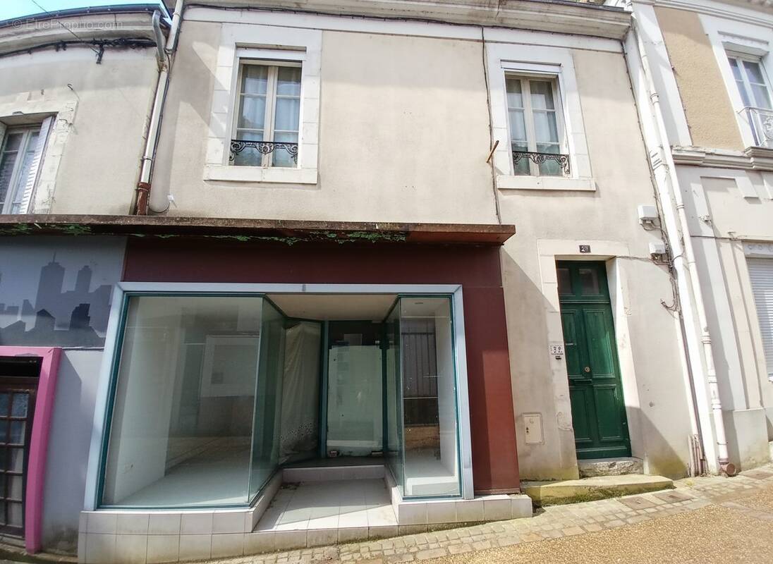 Maison à VOUVRAY-SUR-LOIR