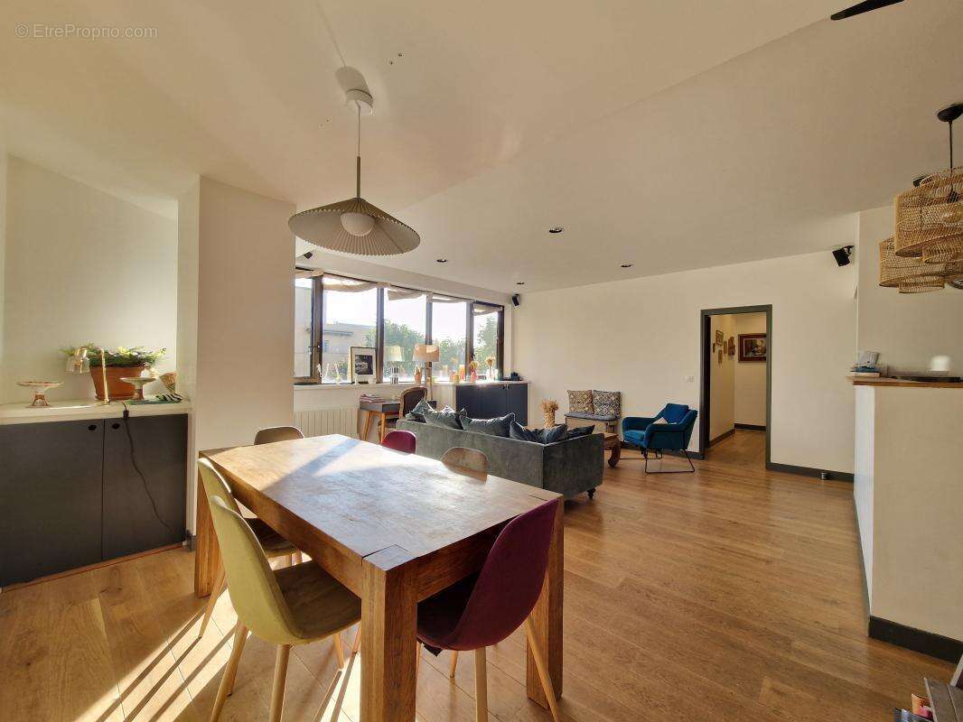 Appartement à ASNIERES-SUR-SEINE