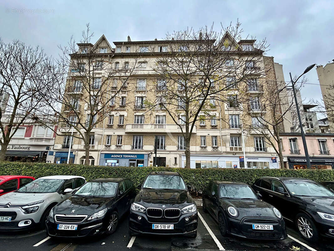 Appartement à ENGHIEN-LES-BAINS