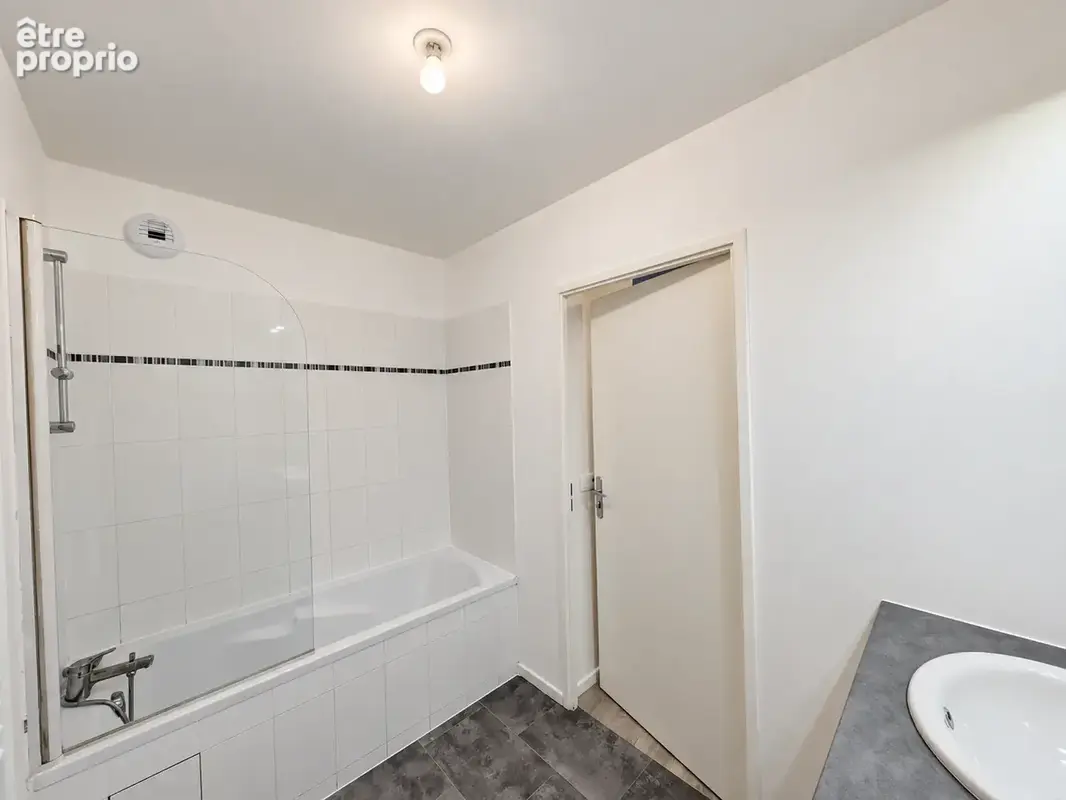 LIEUSAINT   Appartement 3 pièces en rez-de-jardin - photo 8