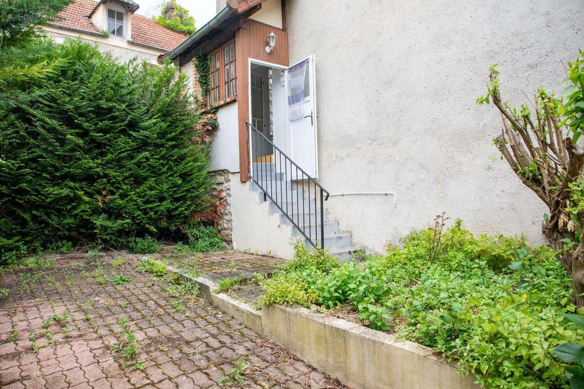 Photo 5 - Appartement à FOLLAINVILLE-DENNEMONT