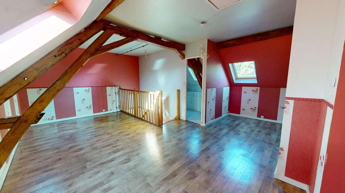 Maison à PRECY