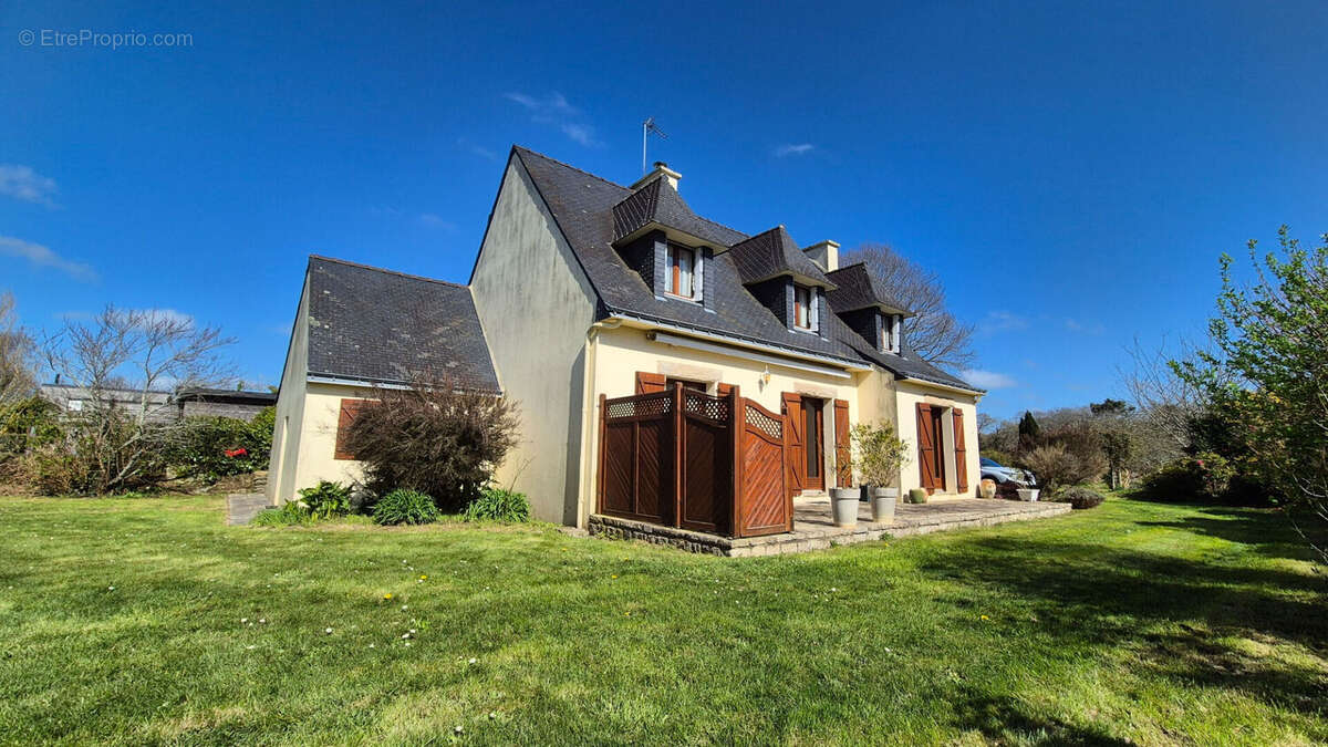 Maison à CLOHARS-CARNOET