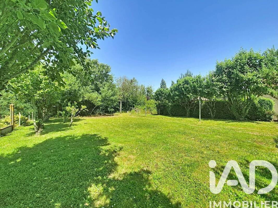 Photo 1 - Maison à BOUGUENAIS