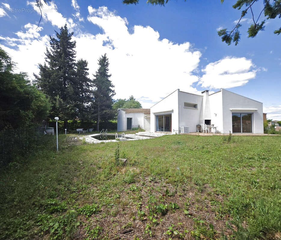 A vendre Villa d'architecte 5 chambres piscine - photo 3