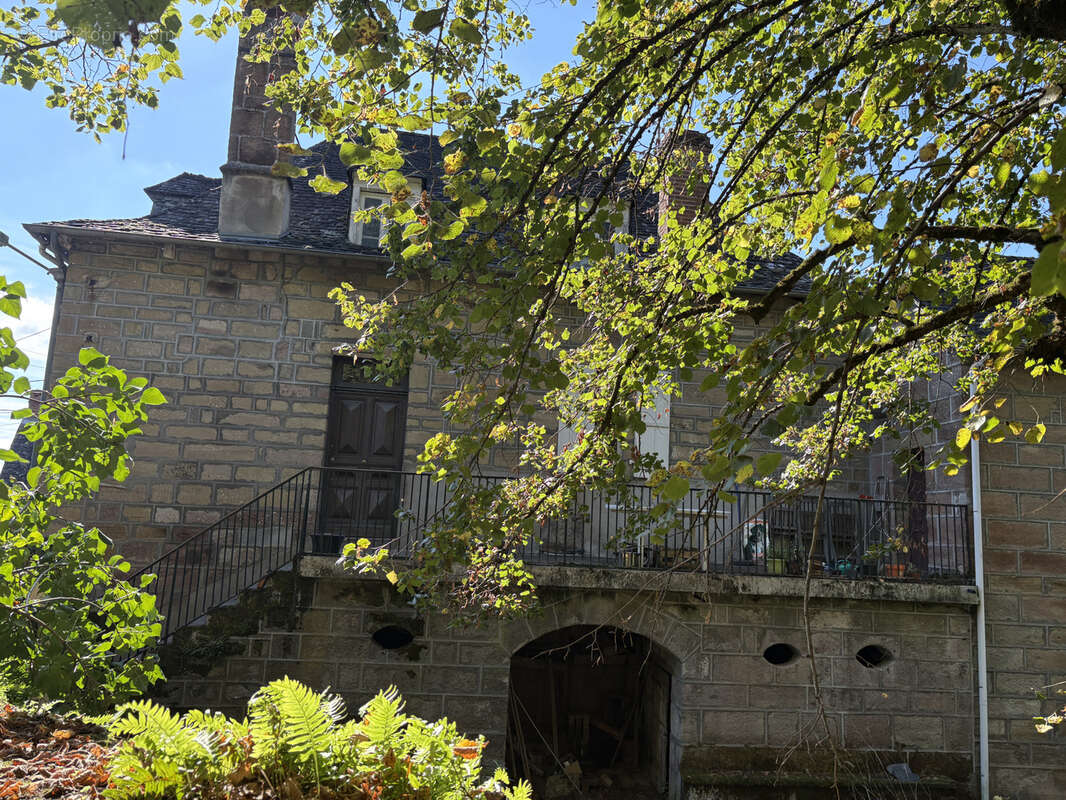 Maison à SAINT-AULAIRE