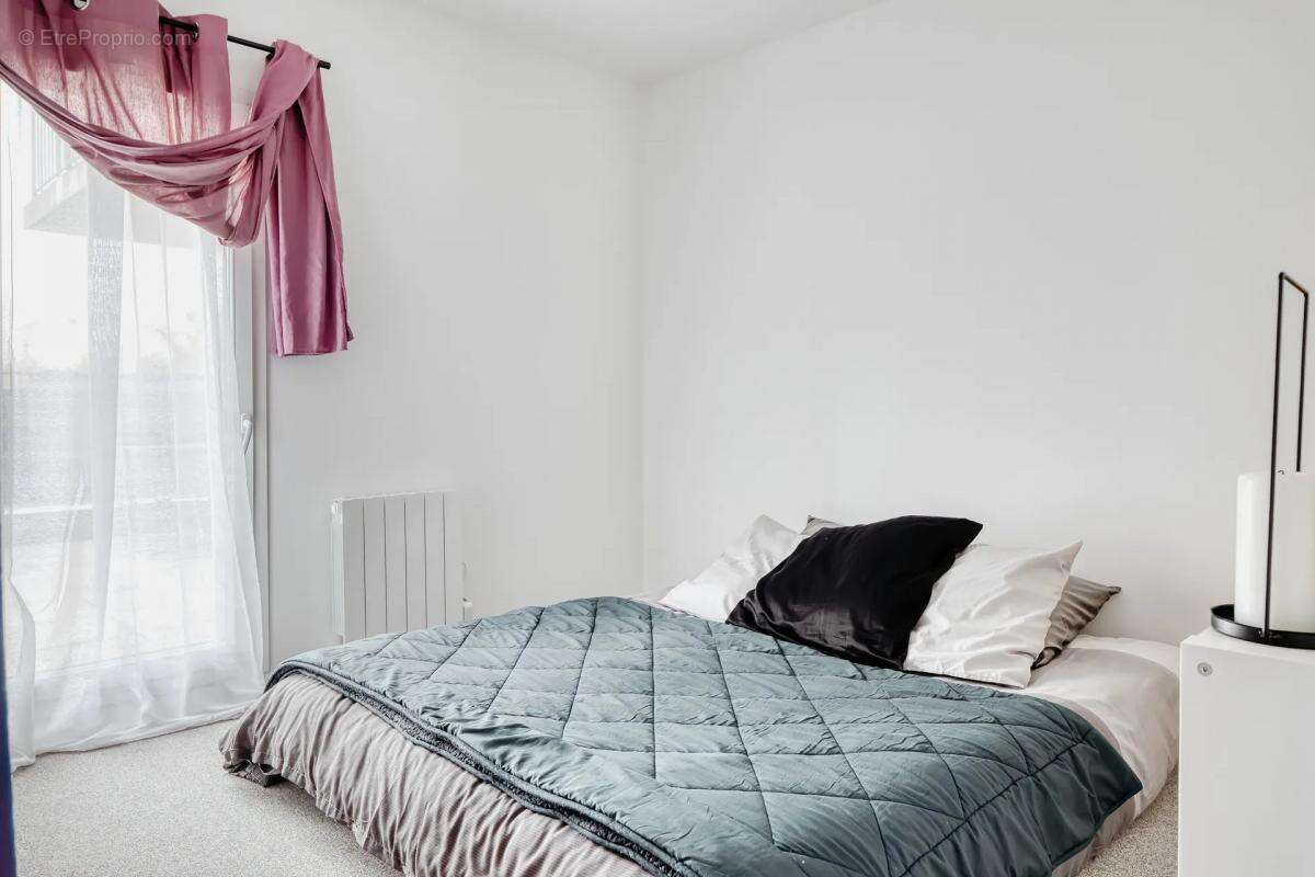 Appartement à VAL-DE-REUIL