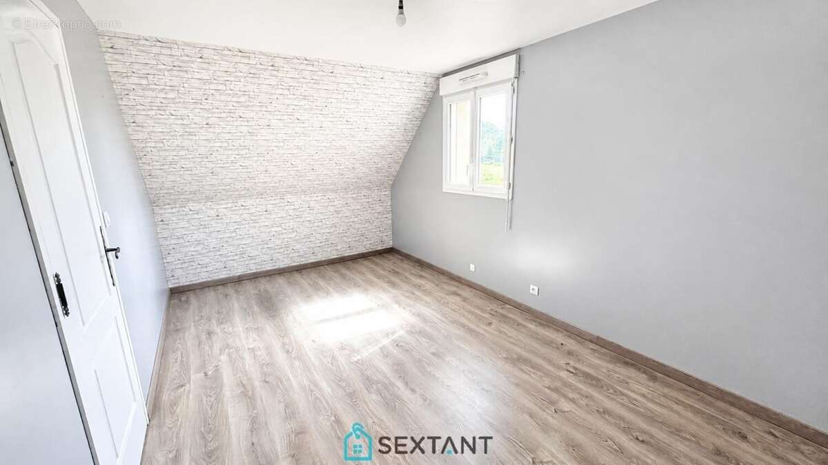 Maison familiale récente 4 chambres  113 m²  Terrain de 1 515 m²  Valletot (27350) - photo 8