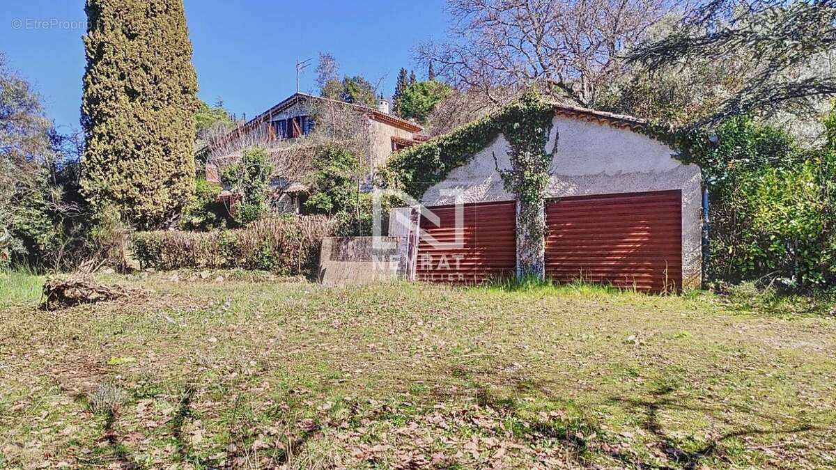 Maison à MONTAUROUX