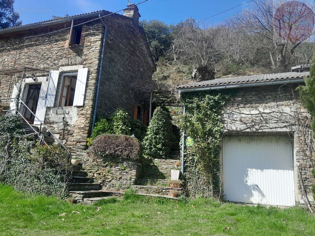 Maison à SAINT-HILAIRE-DE-LAVIT