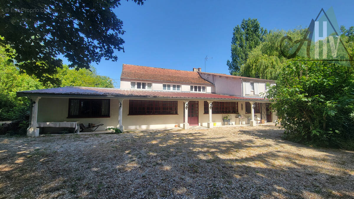 Maison à VILLENAUXE-LA-PETITE