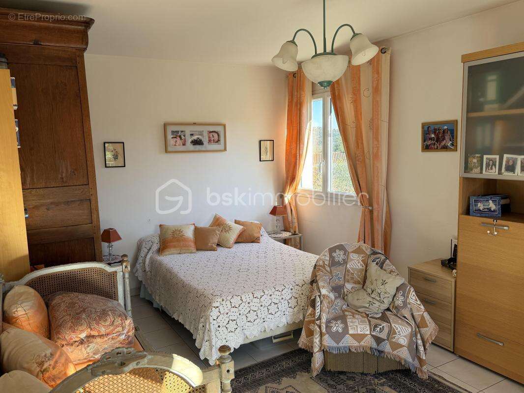 Appartement à LA CROIX-VALMER