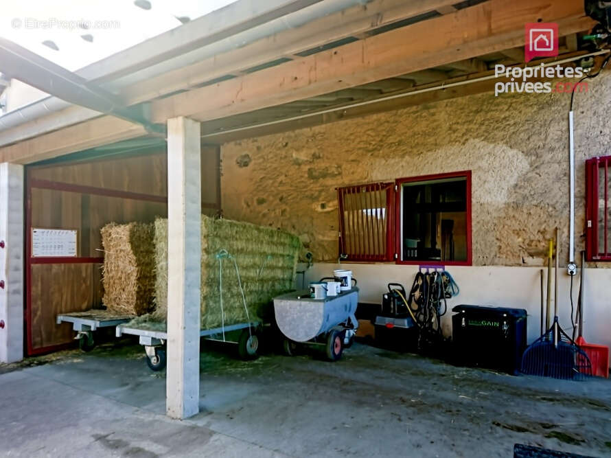 Maison à VARNEVILLE