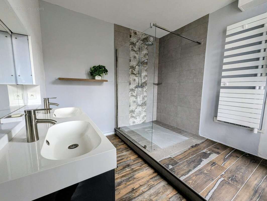 Appartement à VILLEFRANCHE-SUR-SAONE