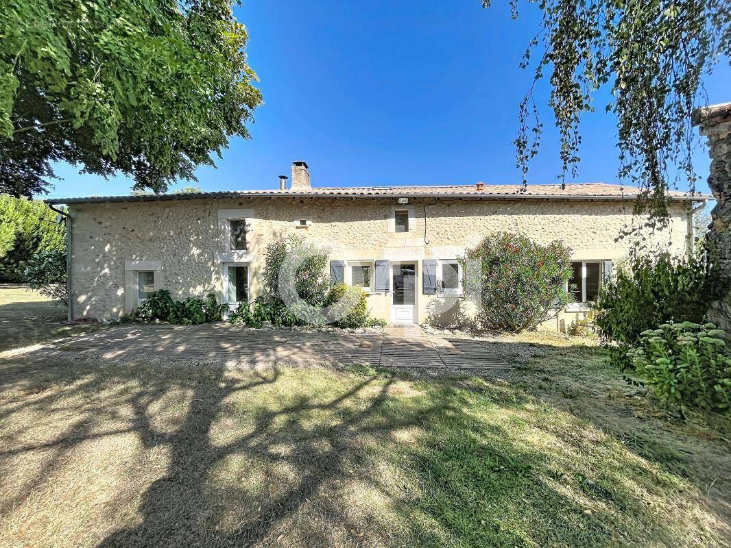 Maison à TOCANE-SAINT-APRE