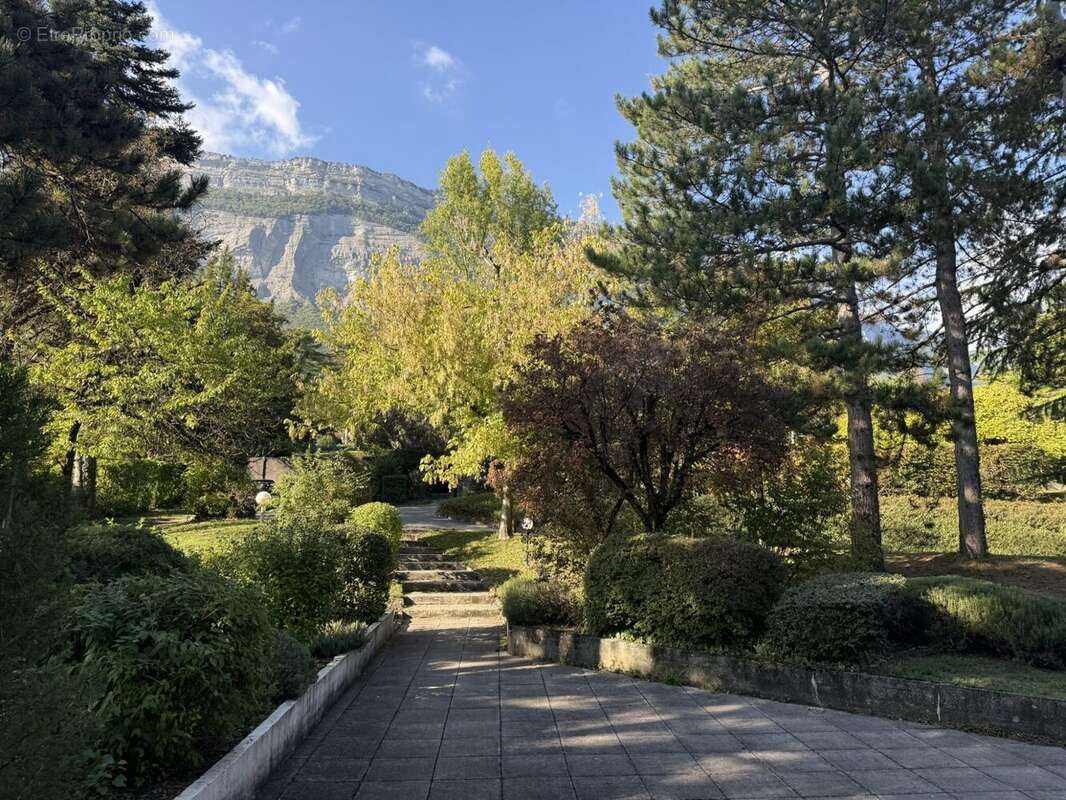 Appartement à MEYLAN