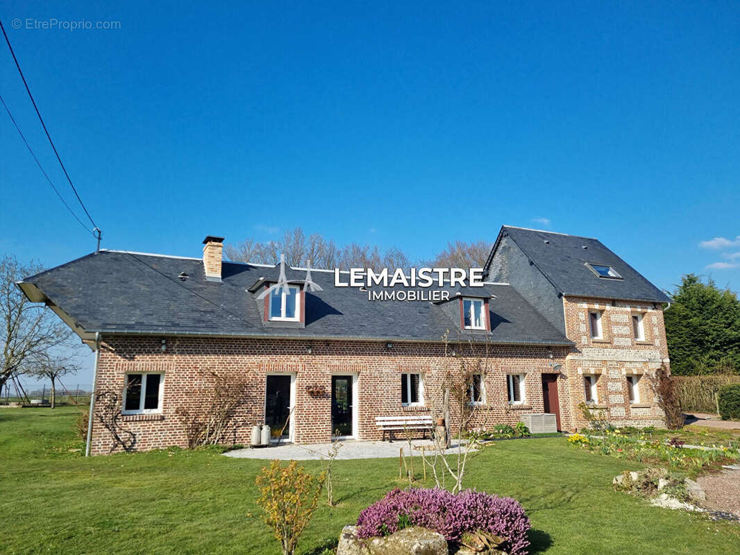 Maison à SAINT-ROMAIN-DE-COLBOSC