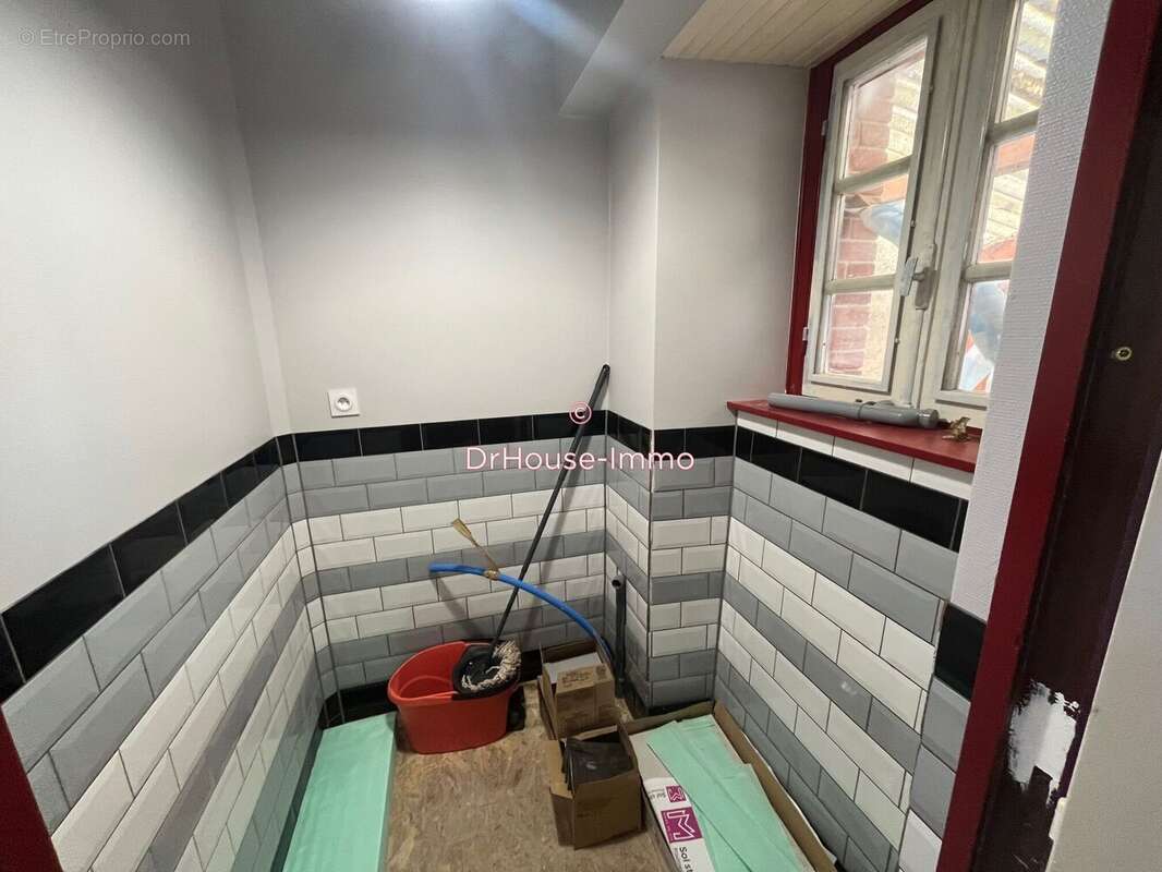 Maison à ROUSSILLON-EN-MORVAN