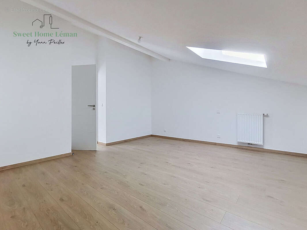 Appartement à BRENTHONNE