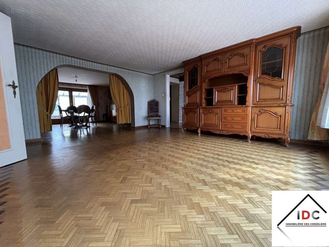 Maison 202 m² à Sarrebourg  - photo 2