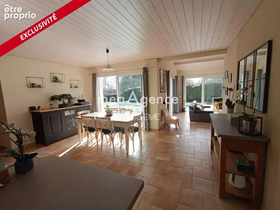 6 Pièces, 147 m2, 4 chambres, piscine, VENANSAULT - photo 4