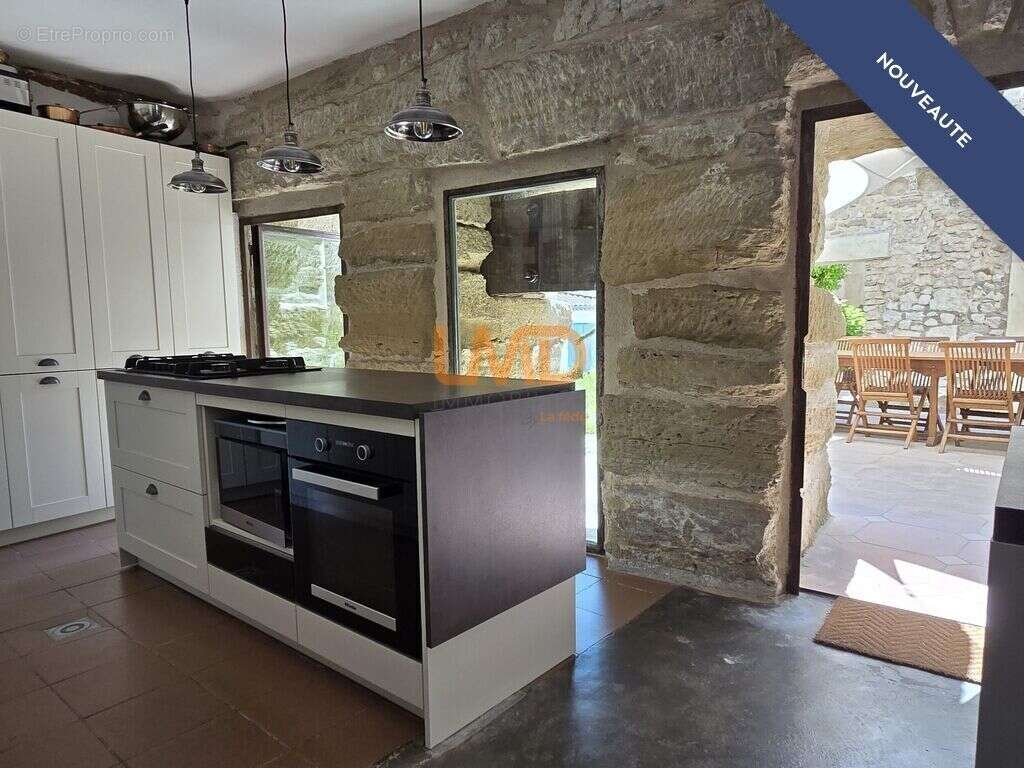 Ancien moulin du 17ème siècle avec piscine et dépendances - photo 12