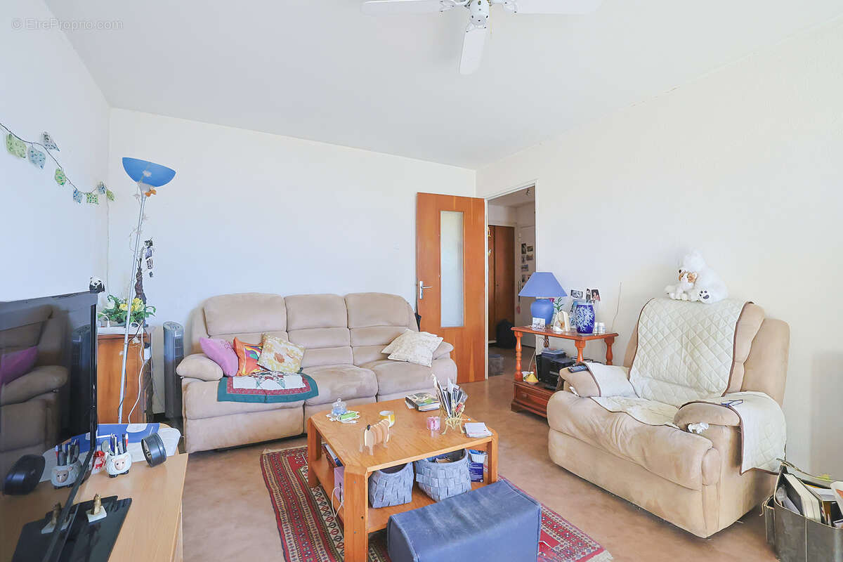 Appartement à HYERES