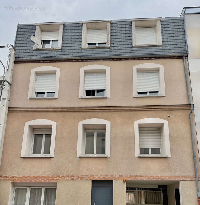 Appartement vendu LOUÉ, au premier étage, secteur Clairmarais REIMS (51) - photo 2