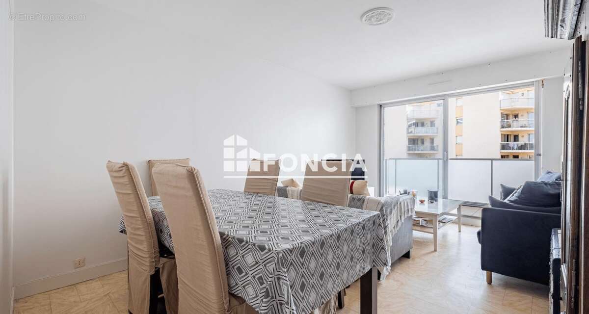 Appartement à LE POULIGUEN