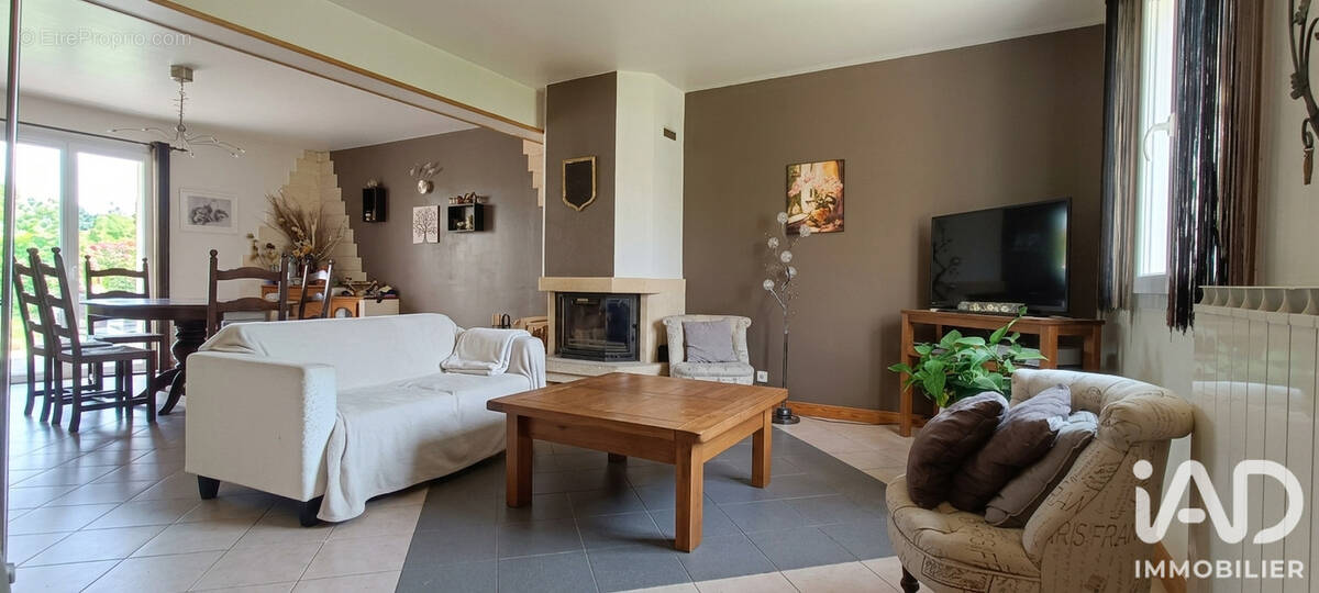 Photo 1 - Maison à OLLAINVILLE