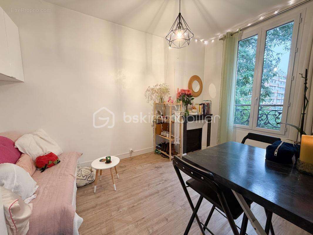 Appartement à PARIS-20E