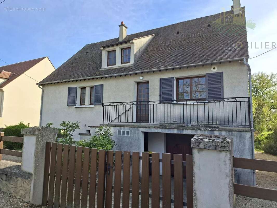 Maison à LIZY-SUR-OURCQ