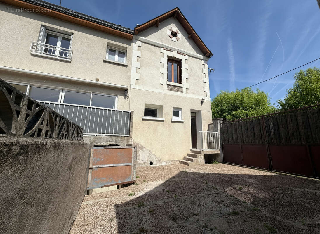 Maison 229m² à chançay - photo 13
